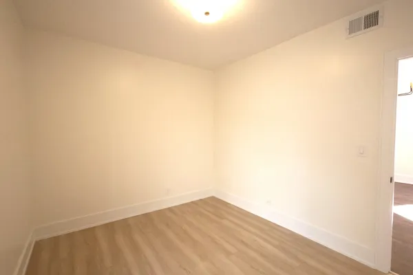 $2,200 | 4436 North Bernard Street, Unit 2, Chicago, IL 60625