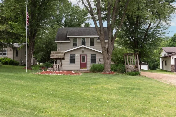 $215,000 | 321 Drier Street, Durand, WI 54736
