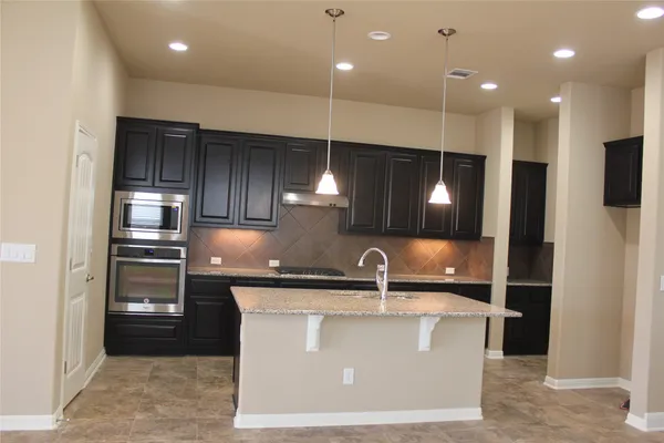 $2,490 | 720 Blue Agave Lane, Georgetown, TX 78626