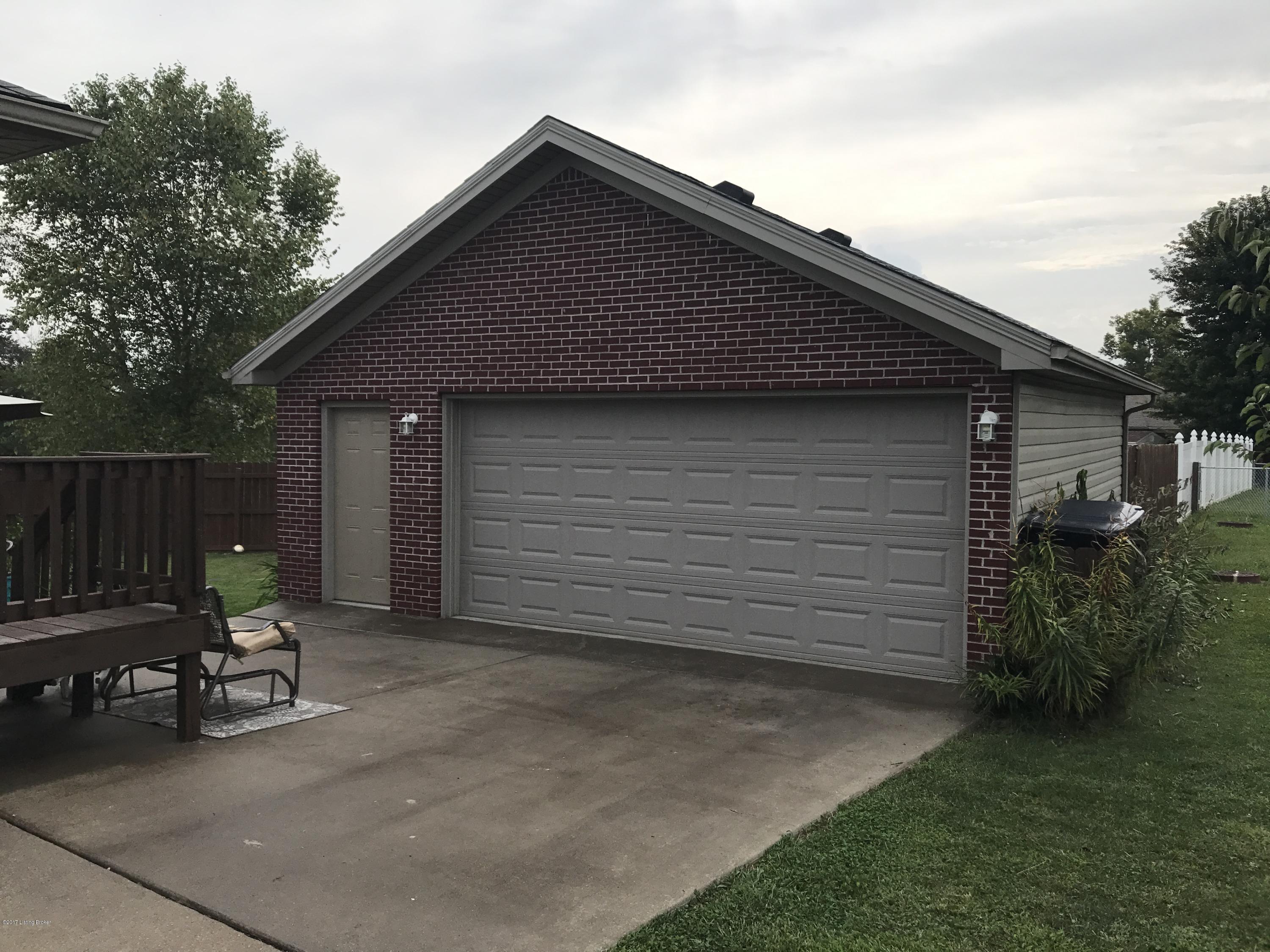 134 Fox Ridge Way Mount Washington, KY 40047 - Photo 3 of 38 Z5