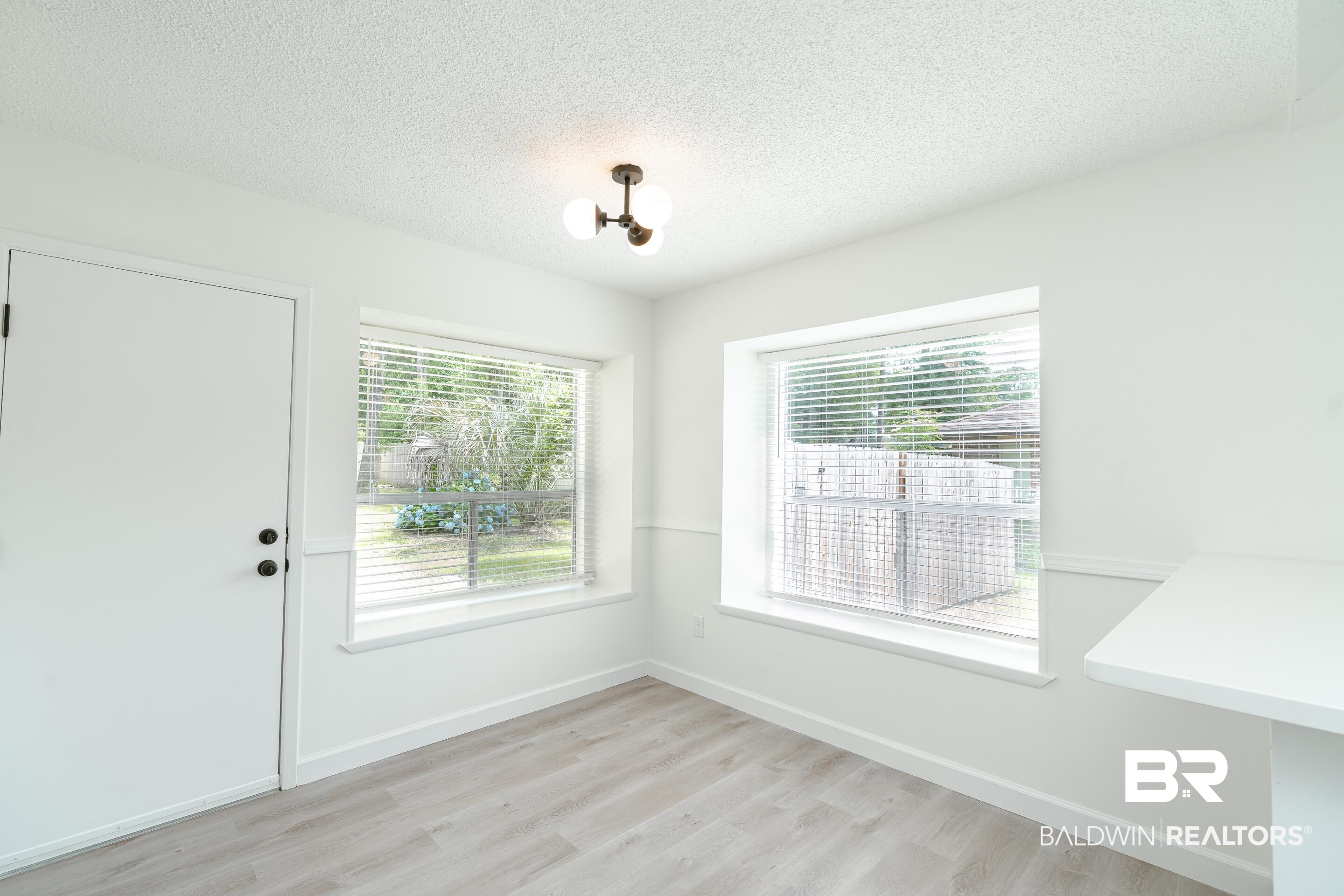 1808 Southampton Way Mobile, AL 36618 - Photo 11 of 36