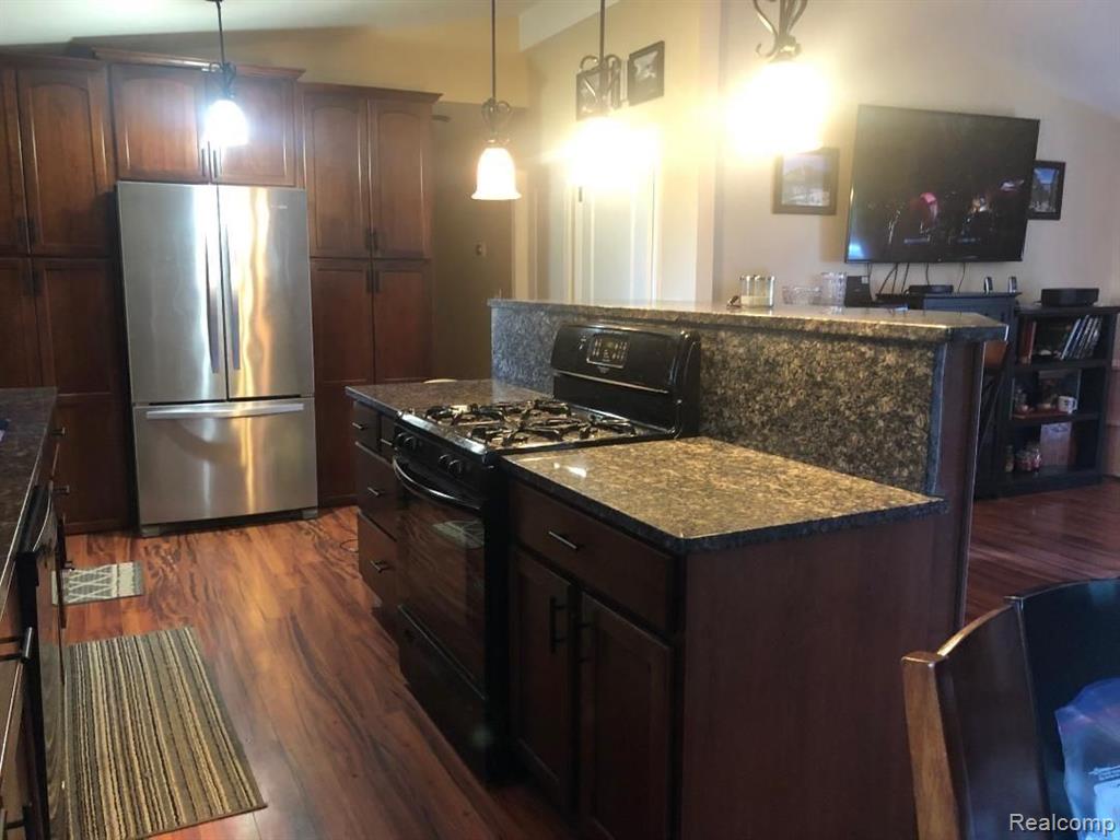 5656 Sutton Road Dryden, MI 48428 - Photo 12 of 31