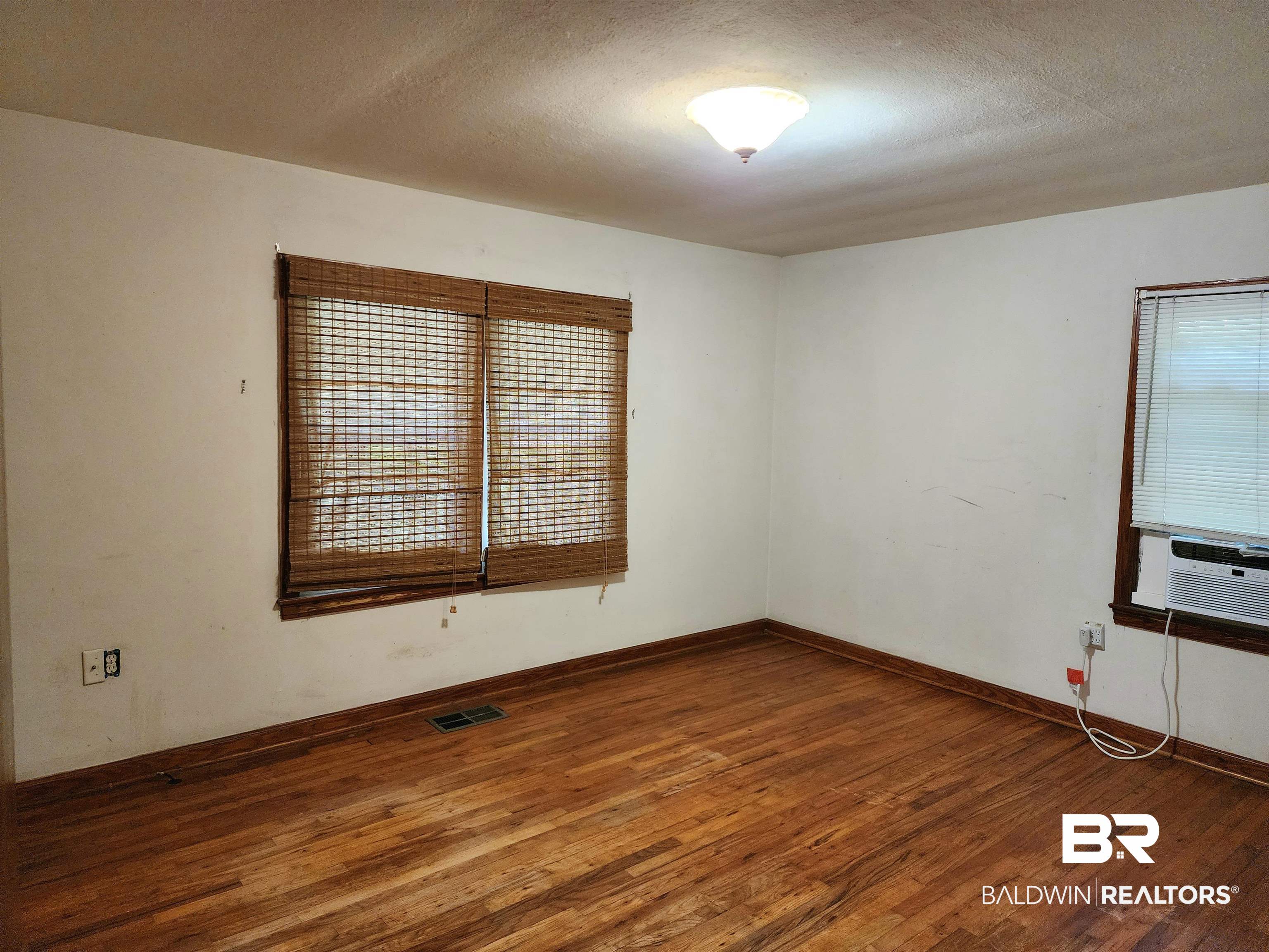 1215 Cadiz Street Mobile, AL 36693 - Photo 9 of 18
