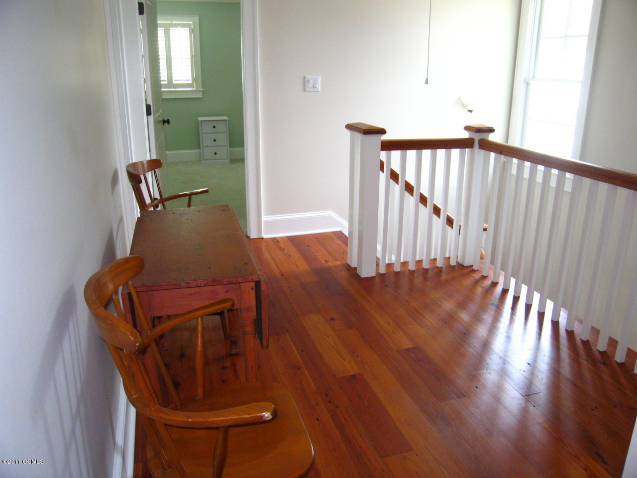 202 Pollock Street Beaufort, NC 28516 - Photo 12 of 19 Upper Level Landing
