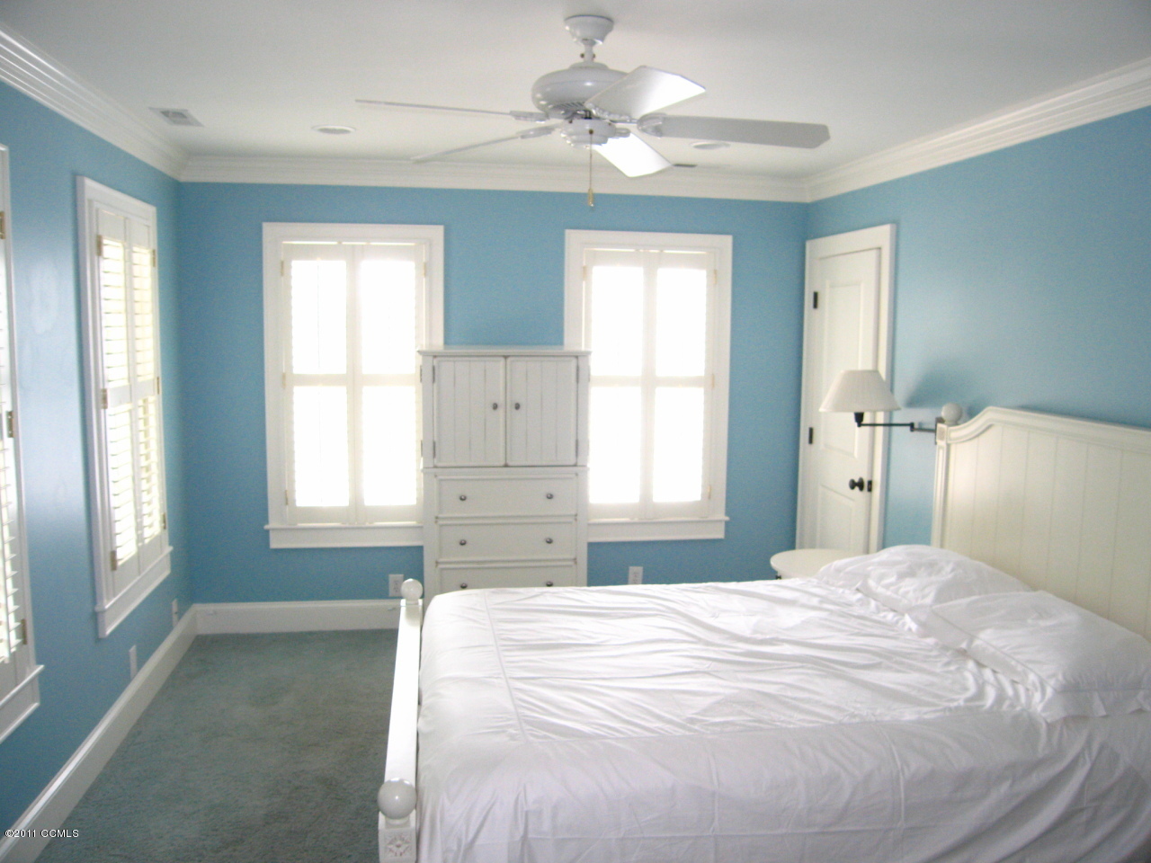202 Pollock Street Beaufort, NC 28516 - Photo 13 of 19 Master Bedroom