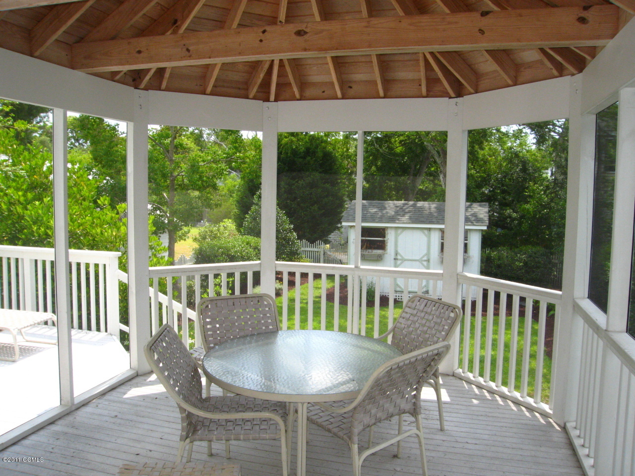 202 Pollock Street Beaufort, NC 28516 - Photo 17 of 19 Back Porch