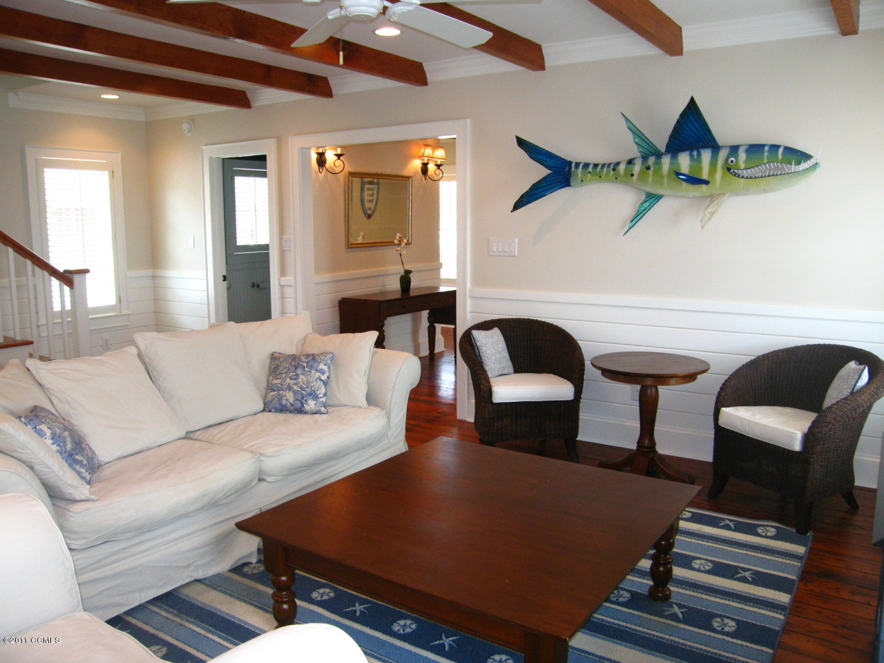 202 Pollock Street Beaufort, NC 28516 - Photo 4 of 19 Living Room