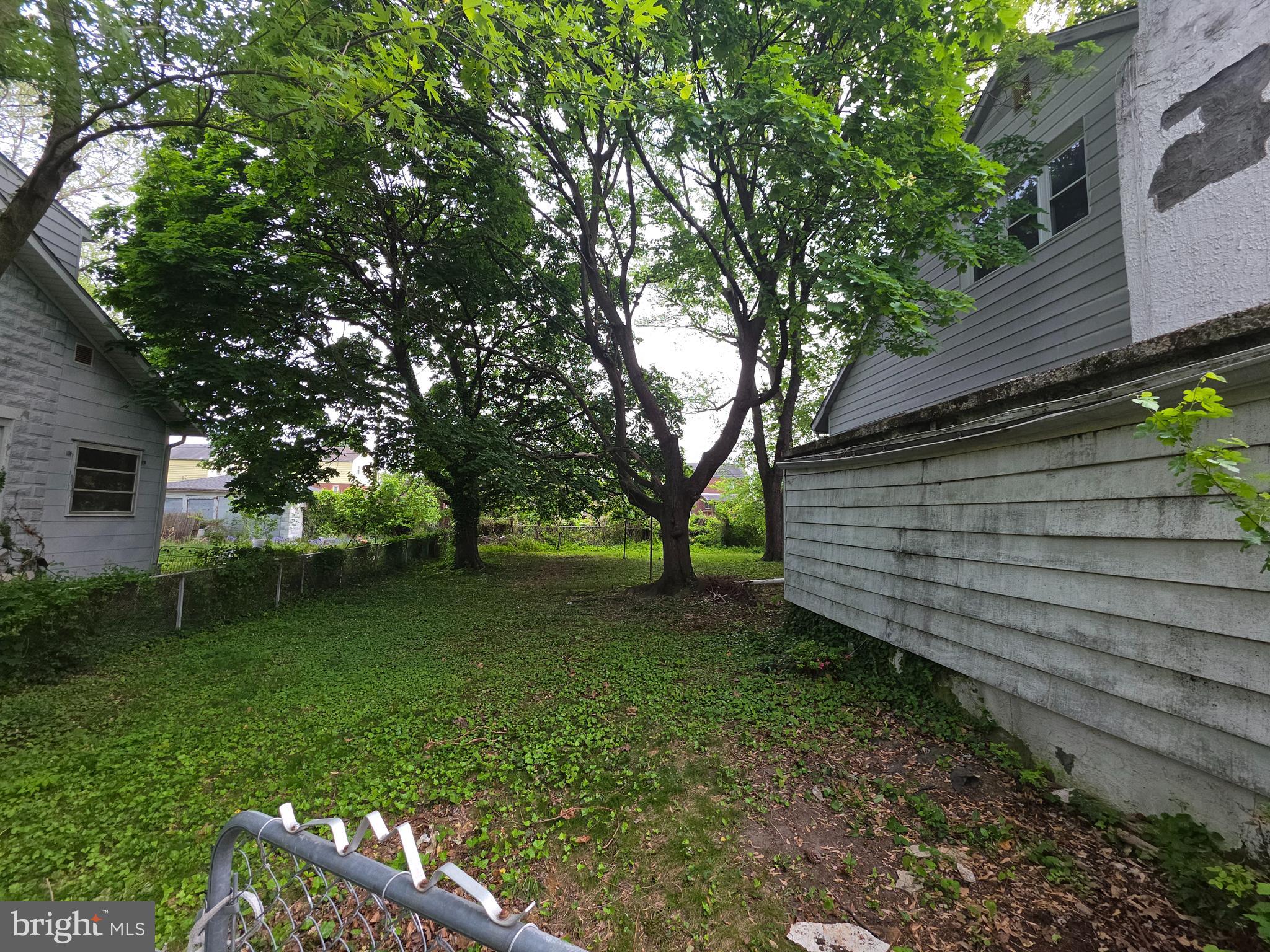 4405 Raspe Avenue Baltimore, MD 21206 - Photo 3 of 18