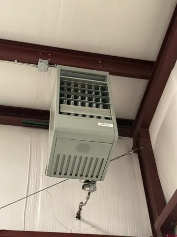 a view of utility room