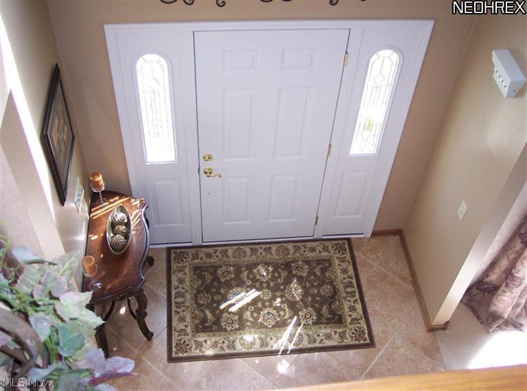 32965 Pettibone Road Solon, OH 44139 - Photo 4 of 25 2-story Foyer viewed from the landing area on the 2nd floor. New ceramic tile floor in 2008