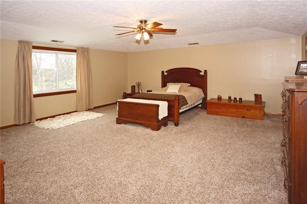 4956 Beechwood Road Avon, IN 46123 - Photo 13 of 24 Gallery Image 13