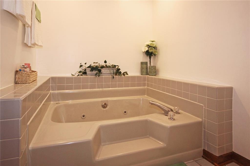 4956 Beechwood Road Avon, IN 46123 - Photo 17 of 24 Gallery Image 17