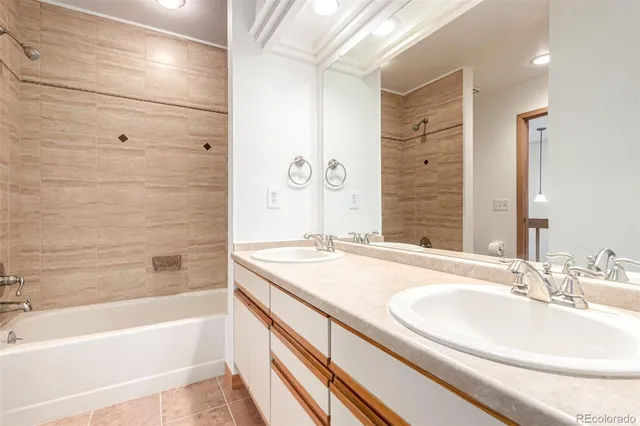 $475,000 | 244 Zang Street, Lakewood, CO 80228