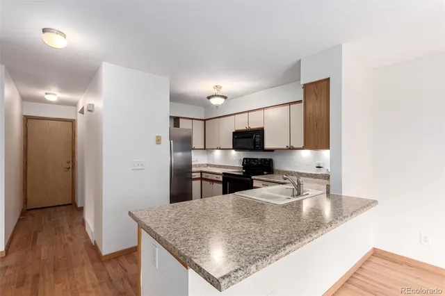 $475,000 | 244 Zang Street, Lakewood, CO 80228