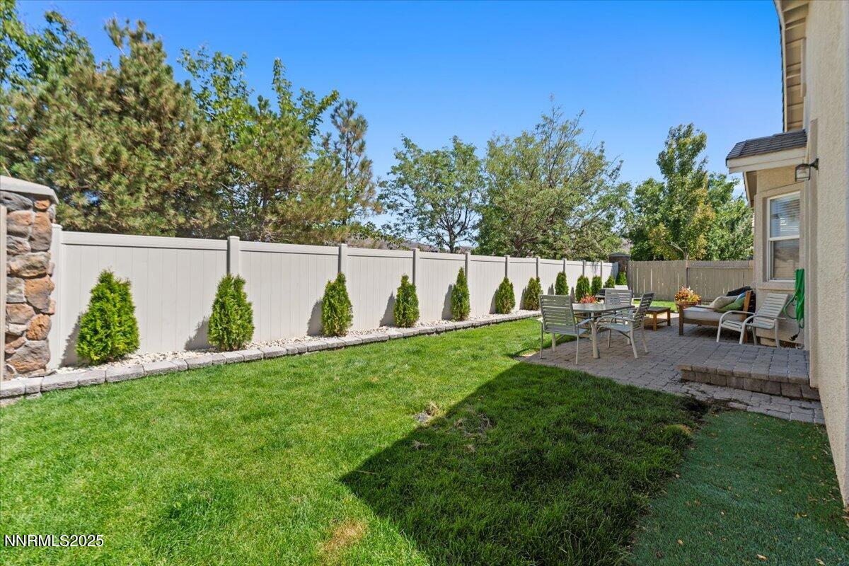 2415 Lincoln Meadows Drive Reno, NV 89521 - Photo 32 of 38 a view of a garden with sitting area