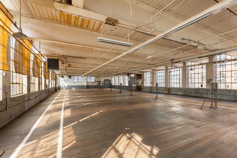 35 Lower Grape Street Chicopee, MA 01013 - Photo 18 of 31