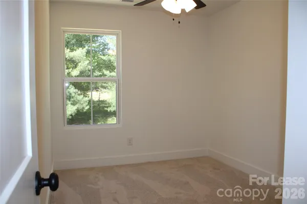 $2,000 | 562 West Park Avenue, Unit B, Mooresville, NC 28115