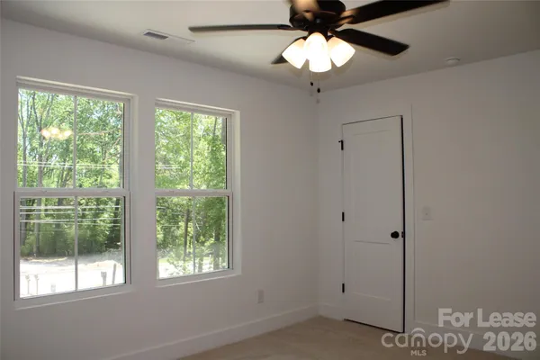 $2,000 | 562 West Park Avenue, Unit B, Mooresville, NC 28115