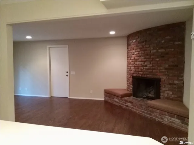 $5,700 | 5305 90th Avenue Southeast, Mercer Island, WA 98040