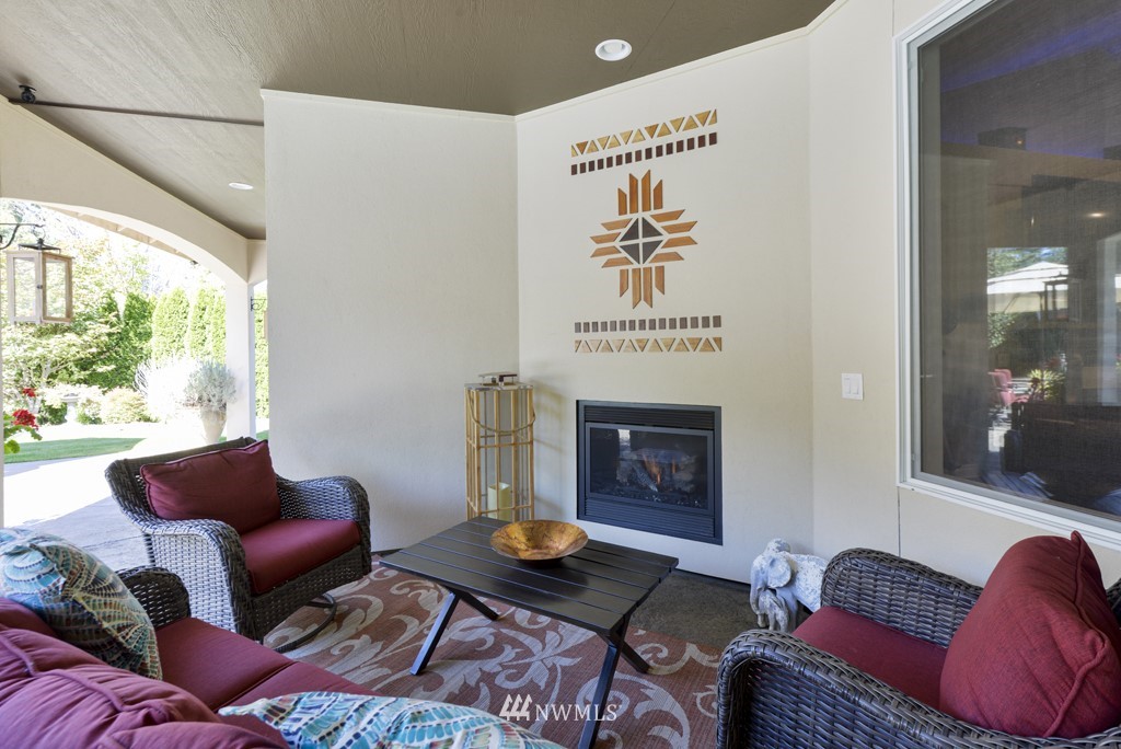 9908 Meadow Road Southwest Lakewood, WA 98499 - Photo 27 of 40 a close up view of a washer and dryer