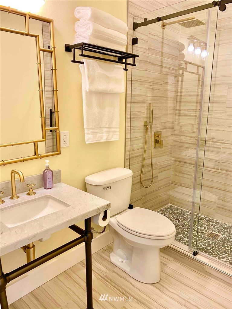 9908 Meadow Road Southwest Lakewood, WA 98499 - Photo 39 of 40 a view of swimming pool with a yard