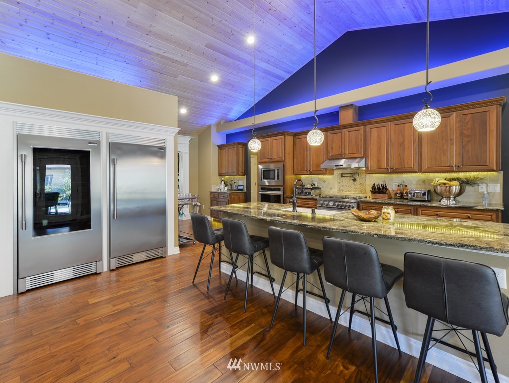 9908 Meadow Road Southwest Lakewood, WA 98499 - Photo 8 of 40 a view of swimming pool with furniture