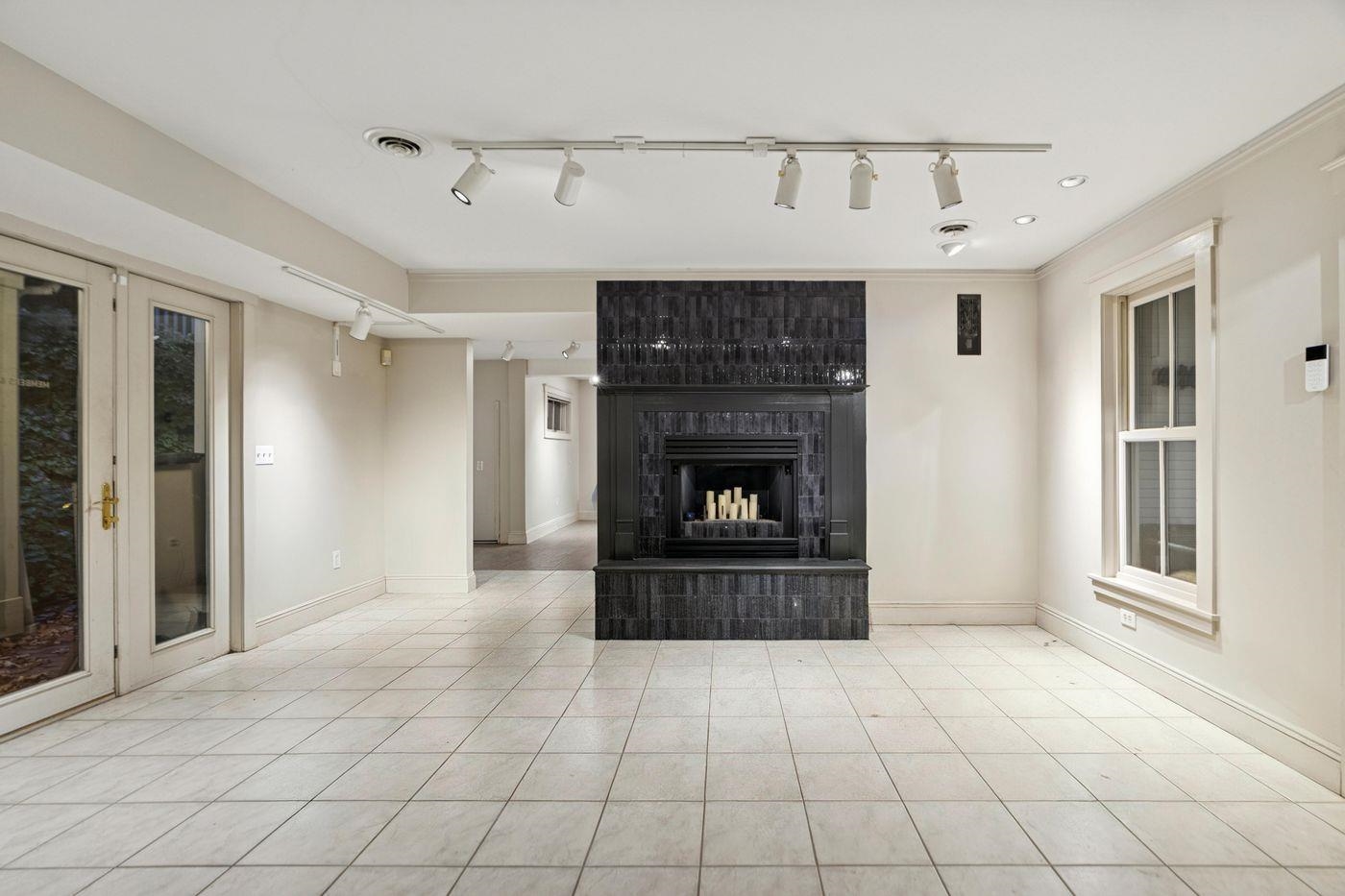 299 Mountain Road Stowe, VT 05672 - Photo 19 of 23