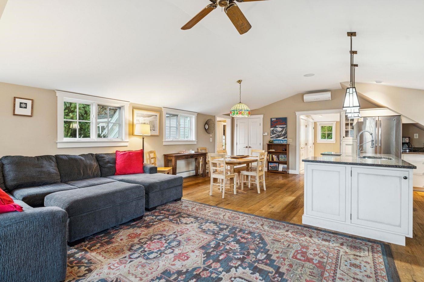 299 Mountain Road Stowe, VT 05672 - Photo 7 of 23