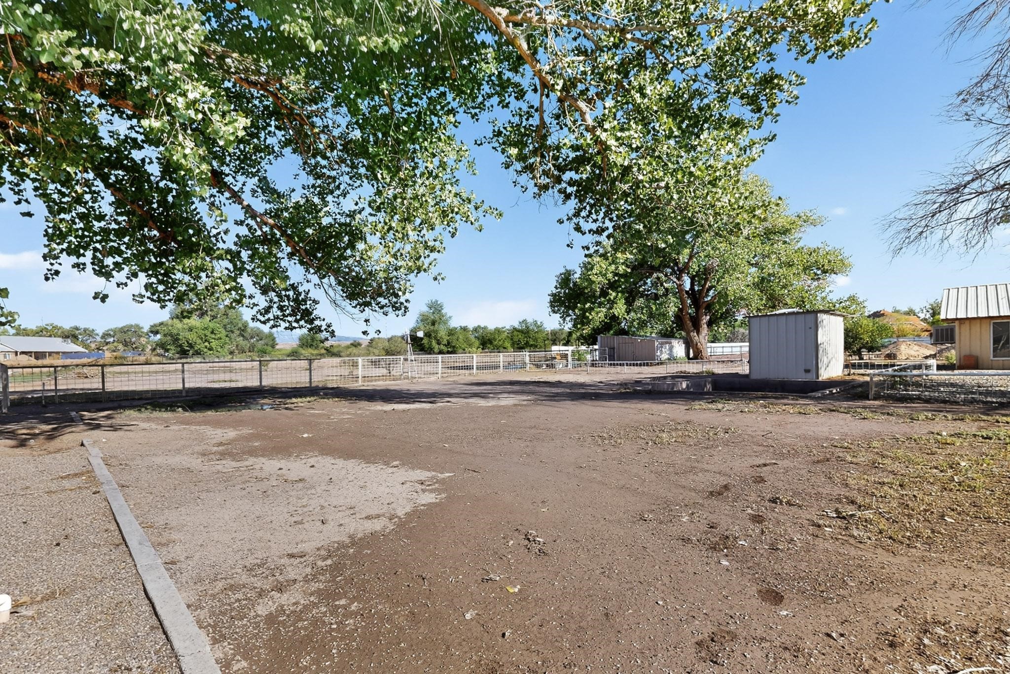 8 Palomas Road Los Lunas, NM 87031 - Photo 41 of 47