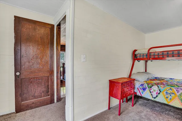 a view of livingroom with furniture and windows