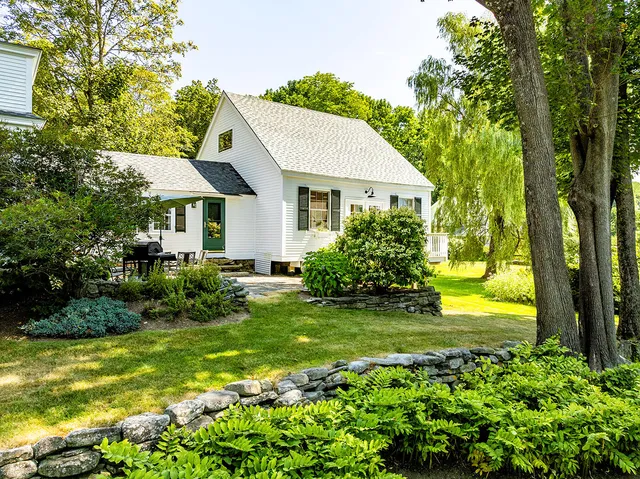 $975,000 | 27 High Street, Camden, ME 04843