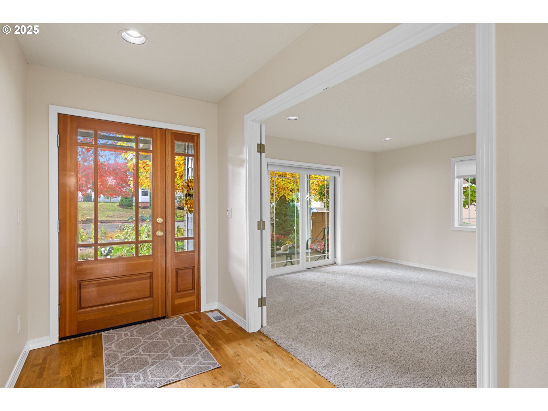 1409 Crestview Drive Silverton, OR 97381 - Photo 6 of 22 a view interior of the house and window