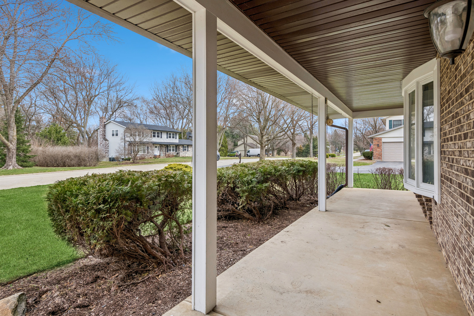 5017 Kenneth Drive Crystal Lake, IL 60014 - Photo 2 of 20 a house view with a garden space