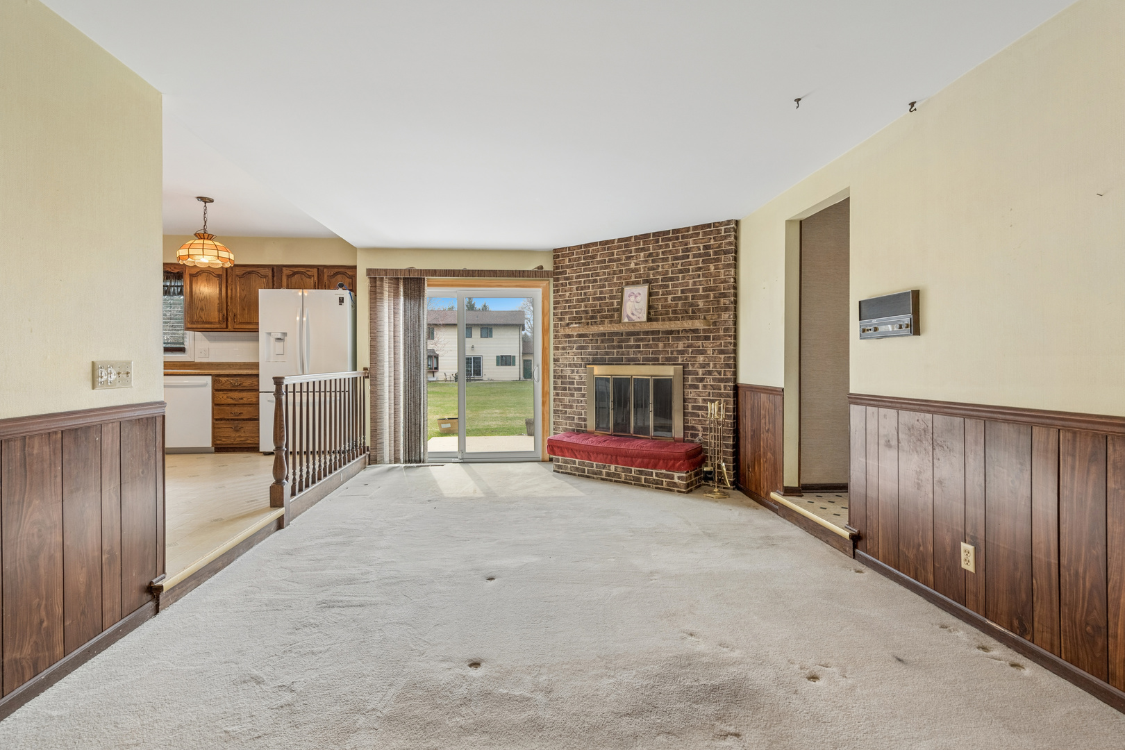 5017 Kenneth Drive Crystal Lake, IL 60014 - Photo 7 of 20 a view of a livingroom with a fireplace