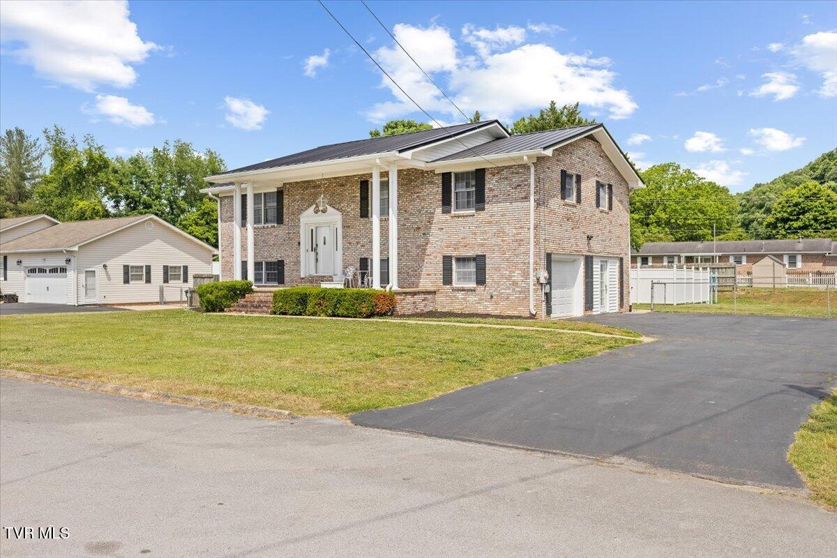 1012 South Gate Drive Elizabethton, TN 37643 - Photo 5 of 58 07-128A0921