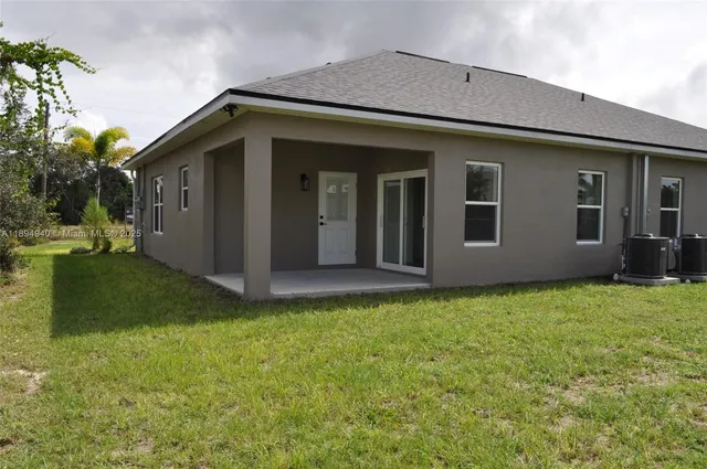 $1,800 | 4125 Mandarin Road, Unit 4125, Sebring, FL 33875