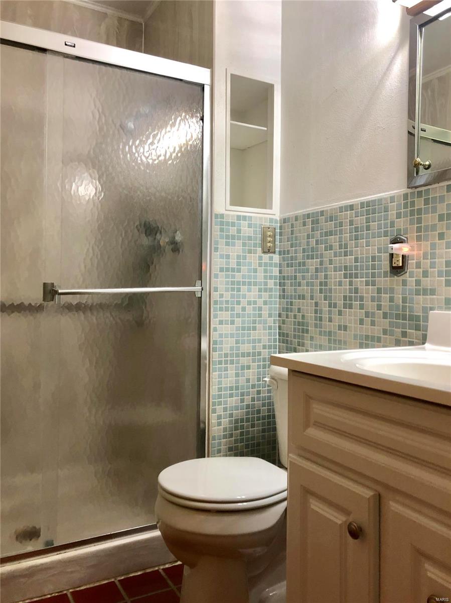 1331 Hudson Road St. Louis, MO 63135 - Photo 11 of 32 Gallery Image 11