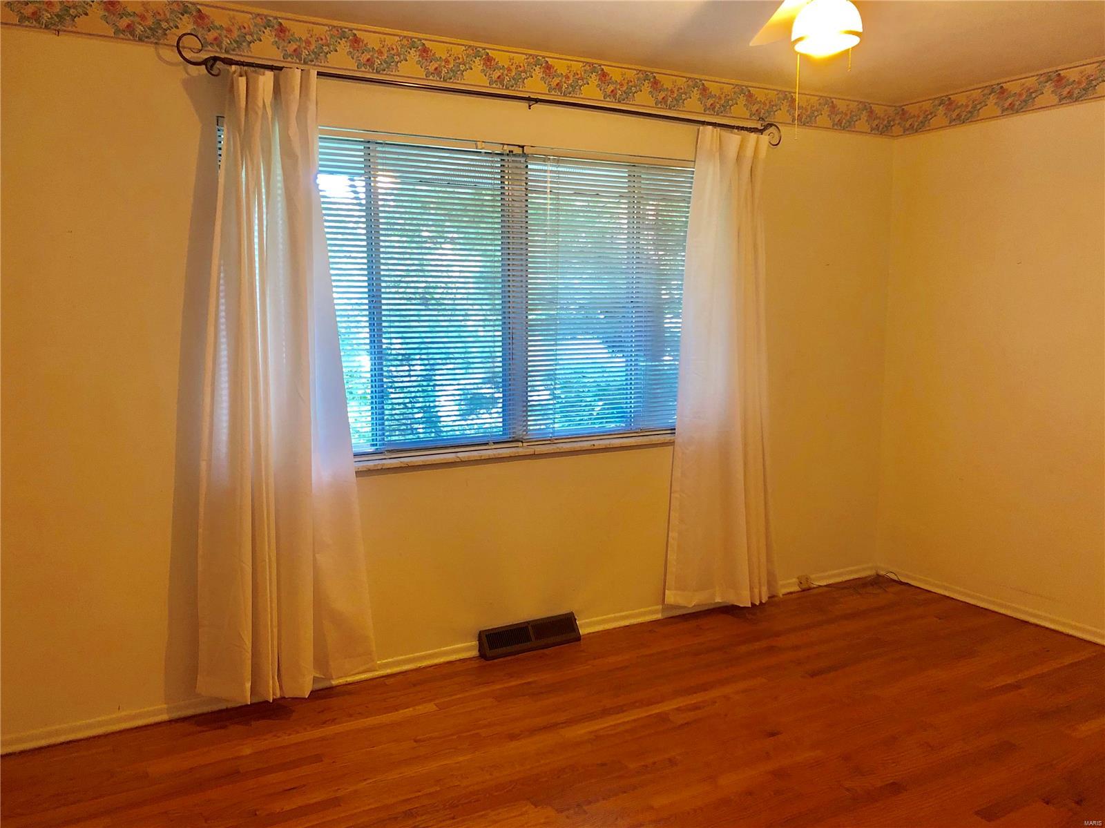 1331 Hudson Road St. Louis, MO 63135 - Photo 14 of 32 Gallery Image 14