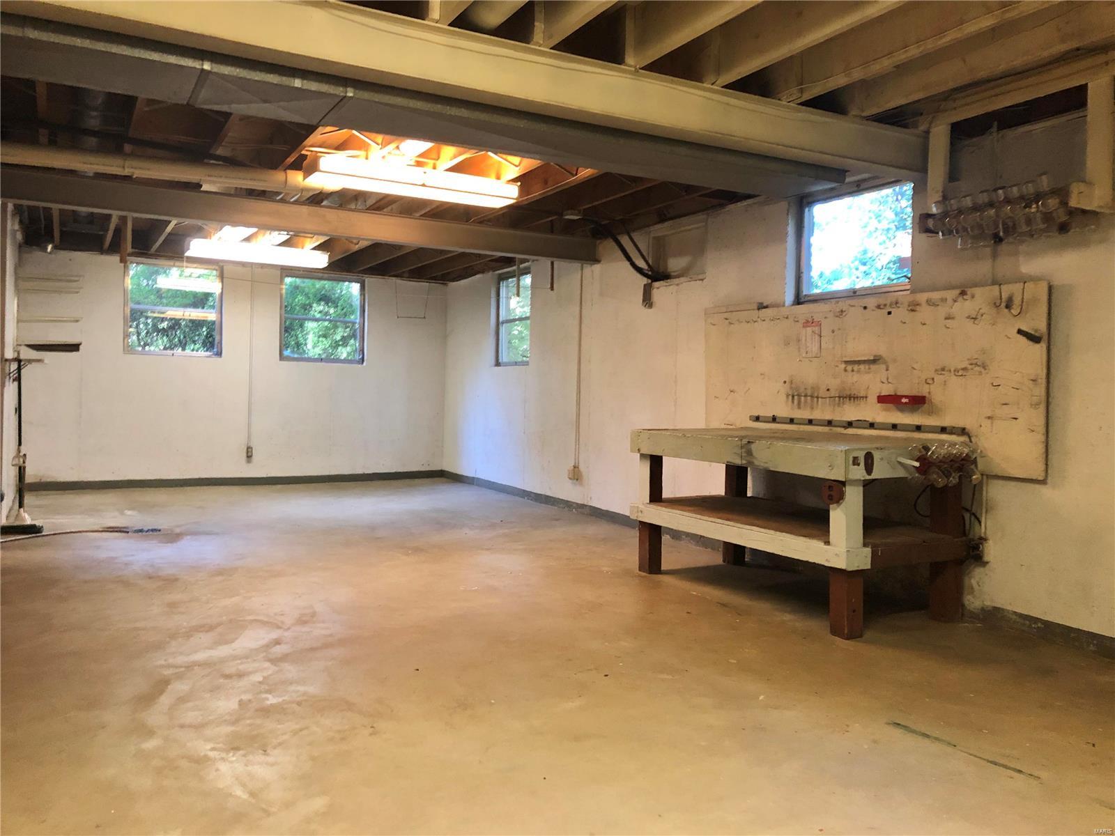 1331 Hudson Road St. Louis, MO 63135 - Photo 20 of 32 Gallery Image 20