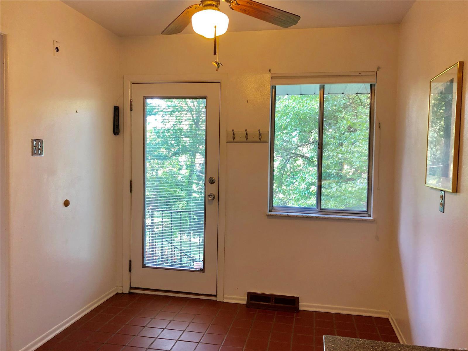 1331 Hudson Road St. Louis, MO 63135 - Photo 9 of 32 Gallery Image 9