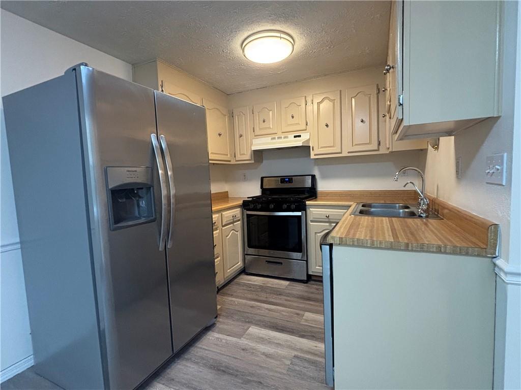 456 Hunting Creek Road Canonsburg, PA 15317 - Photo 6 of 20