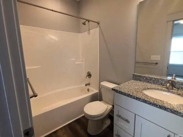 $1,800 | 1231 West Rangeview Circle, Bloomington, IN 47403