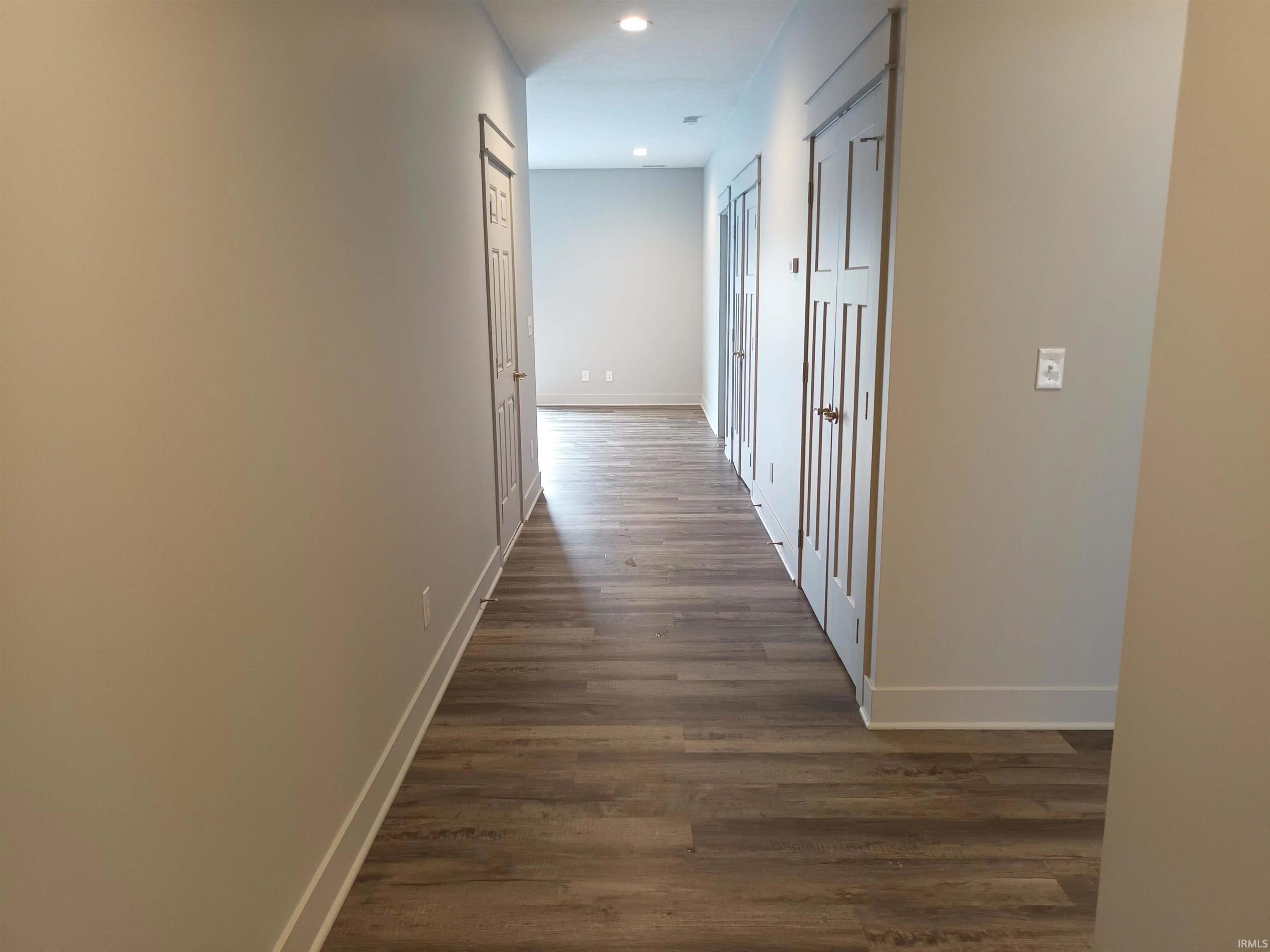 1231 West Rangeview Circle Bloomington, IN 47403 - Photo 5 of 29