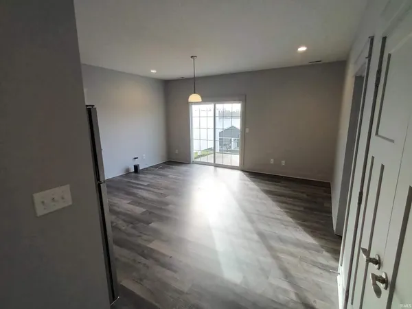 $1,800 | 1231 West Rangeview Circle, Bloomington, IN 47403