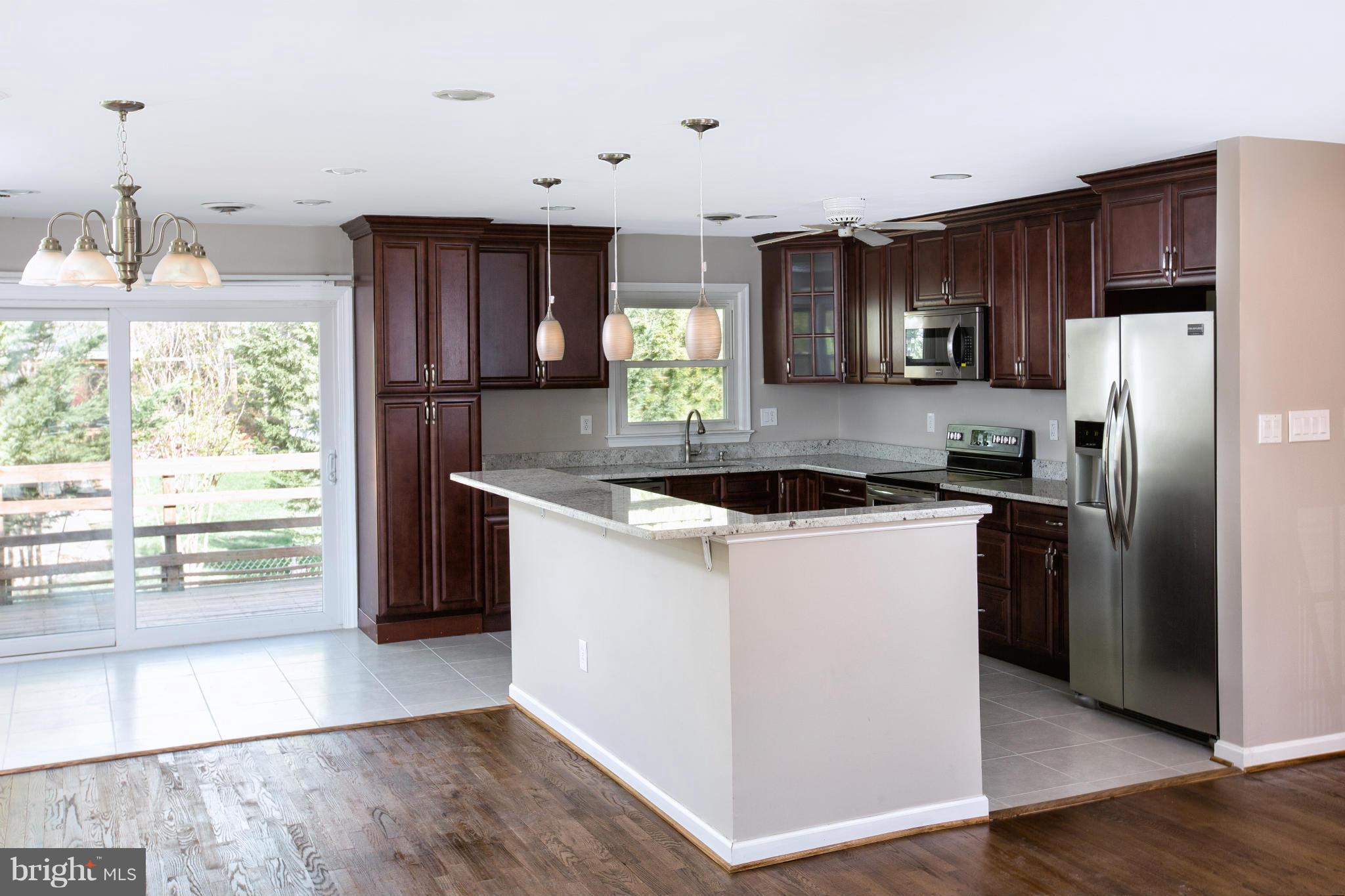 6004 Roxbury Avenue Springfield, VA 22152 - Photo 7 of 25 Kitchen