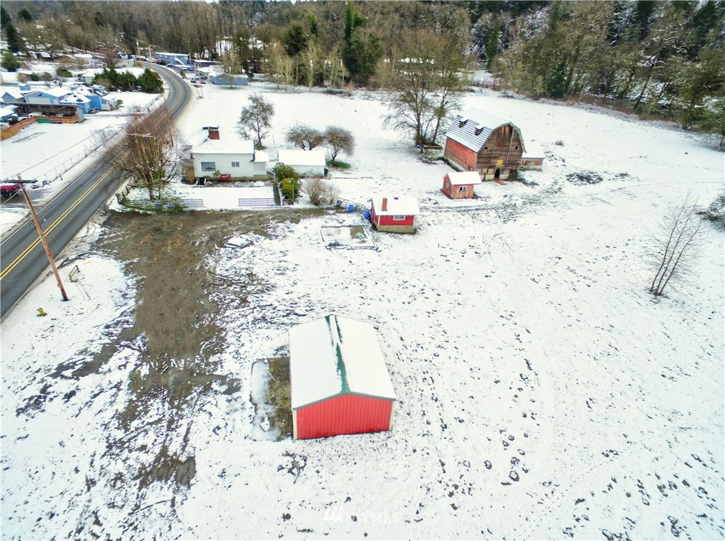 1603 South Machias Road Snohomish, WA 98290 - Photo 20 of 28 a view of swimming pool with a yard