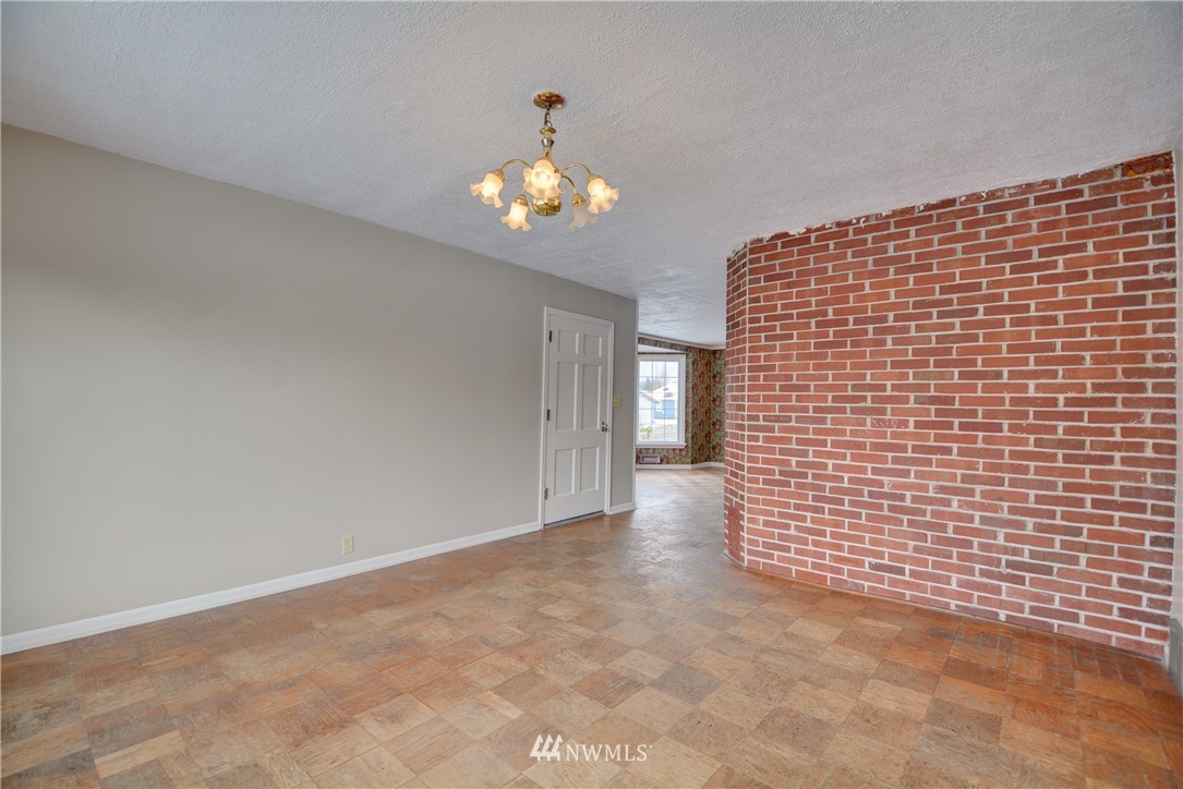 1603 South Machias Road Snohomish, WA 98290 - Photo 5 of 28 a view of an empty room with a window