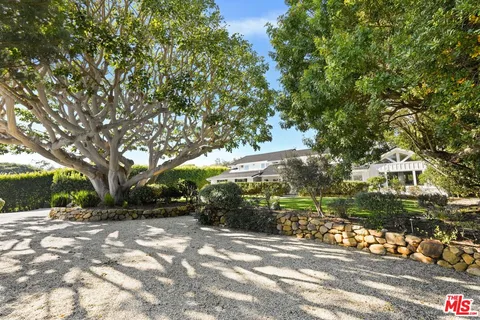 $15,000,000 | 29225 Cliffside Drive, Malibu, CA 90265