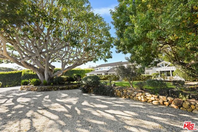 $15,000,000 | 29225 Cliffside Drive, Malibu, CA 90265