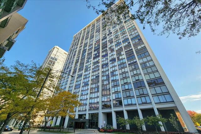 $1,650 | 5445 North Sheridan Road, Unit 1905, Chicago, IL 60640